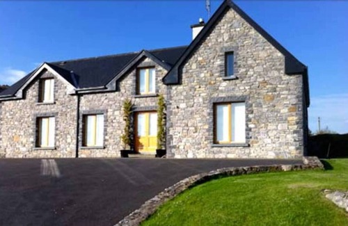 County Mayo House | Pontoon House a tranquil escape to the West of Ireland