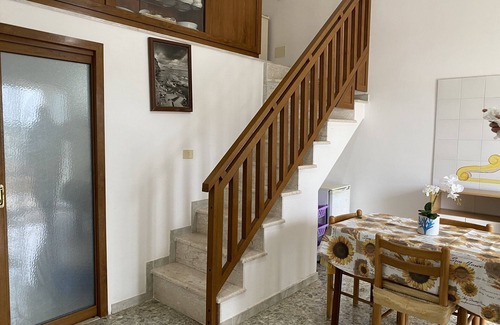 Le Forna Apartment | Ponzamania Sunflower Apartment