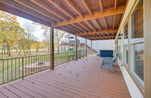 Afton House | Pool Access, Deck and Boat Slip Monkey Island Oasis