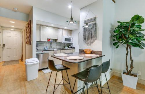South Beach Apartment | Pool Access Idyllic Sea Pines Gem, Walk to Beach
