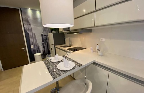 Bogota Apartment | Pool and city view apartmentnn