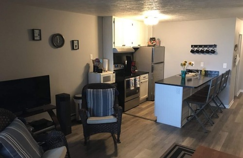 Port Clinton Condo | Pool and hot tub are open through October 5! Come enjoy the lake!