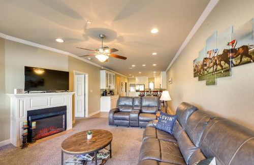 Lake Hamilton Apartment | Pool and Lake Hamilton Access Hot Springs Condo!