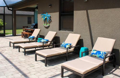 Pelican House | Pool and Lanai Centrally Located Cape Coral Home