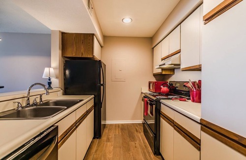 Oceanmarsh Subdivision Condo | Pool and Ocean Views - First Floor Villa on Harbor Island