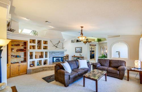 Lake Havasu City House | Pool, Bar and Grill Lake Havasu Oasis!