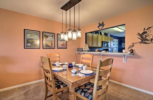 Ocean View Condo | Pool & Bay Access: Serene Ocean View Oasis