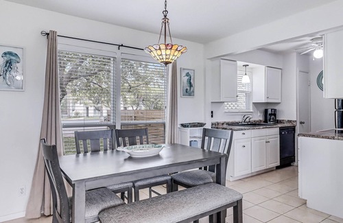 Rockport Condo | Pool, Boat dock, Pier, Boat Launch, and BBQ area all at an affordable price!
