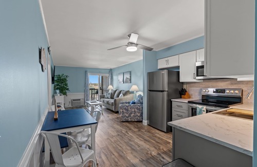 North Myrtle Beach Condo | Pool - Cross Street to Beach - 2 Bed/2 Bath -APATB 3F