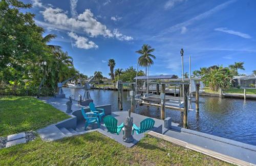 Yacht Club House | Pool, Dock, Game Room Cape Coral Canal Home