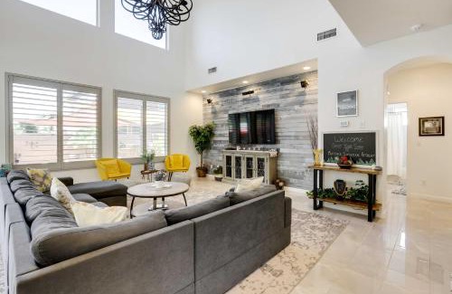 Cottonflower House | Pool, Fire Pit and Grill Goodyear Home!