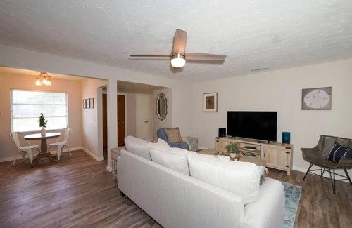 Southgate House | Pool Home - Close to beaches, food, downtown!