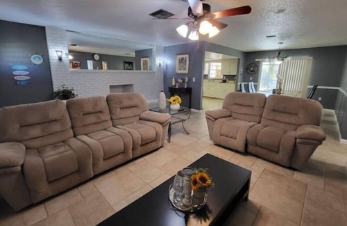 Fruitville House | Pool Home in Central Sarasota