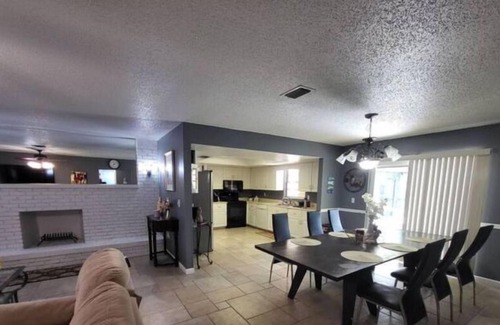 Fruitville House | Pool Home in Central Sarasota
