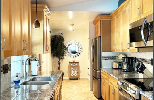 Sarasota Springs House | Pool Home oasis just minutes to Siesta Key Beaches