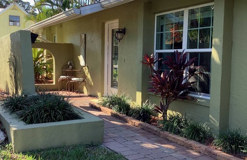 Sarasota Springs House | Pool Home oasis just minutes to Siesta Key Beaches