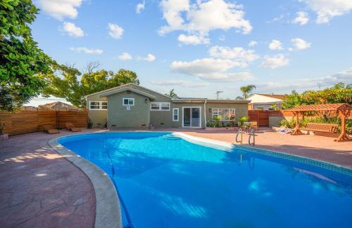 National City House | Pool, Hot Tub, Luxury 3 Beds,15 Min Beach,DT, Zoo, Sesame Place, Airport
