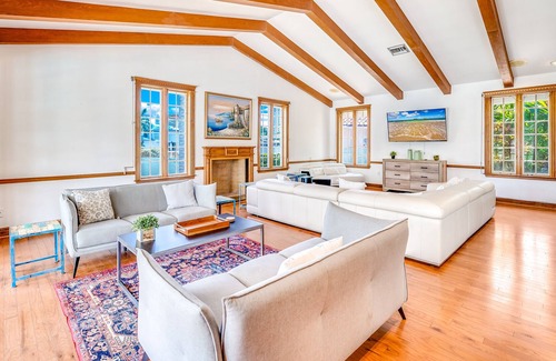 Bermuda Riviera House | Pool+Hot Tub! Massive Waterfront Gem+Walk 2 Beach!