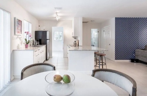 Bonita Springs House | Pool house near Hyatt Regency Coconut Point