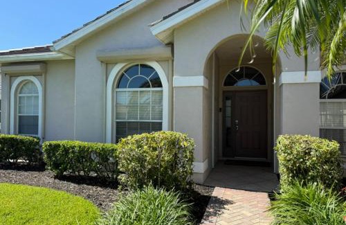 Sarasota House | Pool House On Golf Course