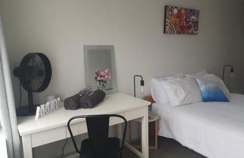 Motueka Apartment | Pool House - One Bedroom Self Contained Unit