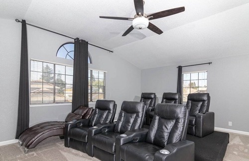 Elk Grove House | Pool house w/ movie room, pool table, poker table