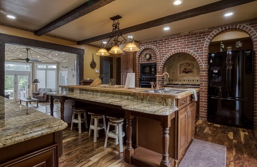 Sevierville House | Pool is Open in April! Tudor Rose Lodge - WOW!