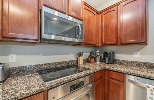 Estrella Mountain Ranch House | Pool & Patio: Family-Friendly Goodyear Home!