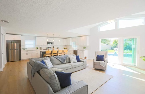 Clearwater House | Pool, Playset, 15 min to Pier 60 @ Cove Cay Oasis