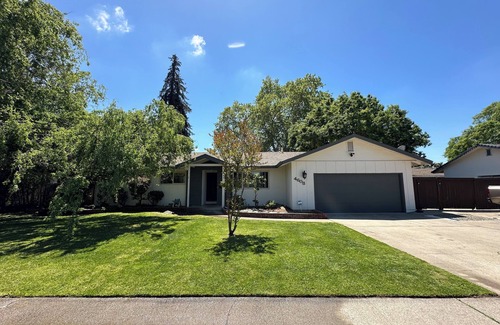 Arden-Arcade House | Pool Relaxation & A Good Time- 4 bedroom sleeps 8