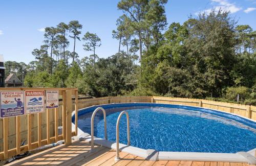 Pass Christian House | Pool Retreat Waterfront 6 Bedroom Boat Ramp Game Room Pass Christian Home