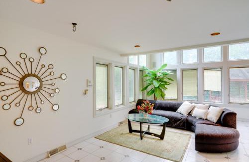 Niskayuna House | Pool Table and Deck Luxury Mansion in Niskayuna!