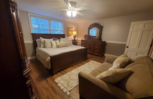 Statesville House | *Pool table, Ping Pong, Patio, Game Room & Laundry