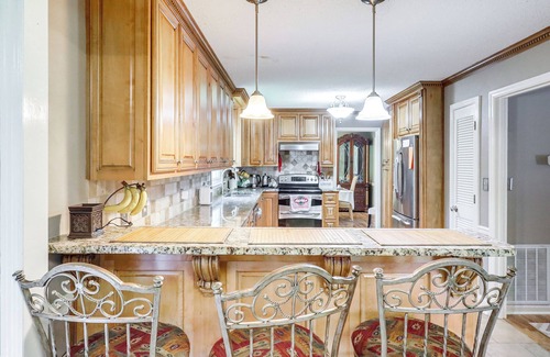 Warner Robins House | Pool & Tennis Court Access: Home in Warner Robins