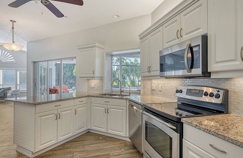 Laurel Villa | Pool Villa, 3BR/2.5BA, private heated pool, close to the beaches
