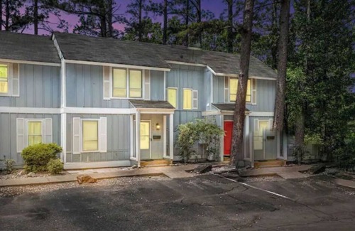Hot Springs Village House | POOLS: Outdoor-Seasonal, CREEK & GOLF VIEW, WALK 2 FISHING LAKE, DECK, POOLTABLE