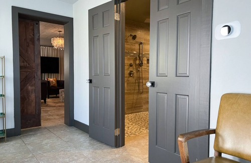 Bellville House | Poolside Guesthouse | unwind at the ferns