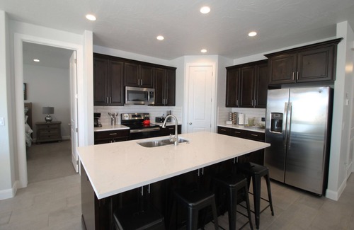 Washington House | Poolside Luxury Home - 5BR 4BA