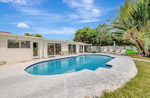 Coral Brook House | Poolside Paradise - Dock & Pool