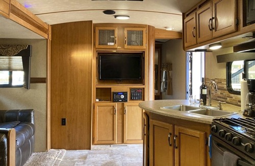 Fort Bragg House | Poop Deck - 3 minutes from the beach and right on the Noyo harbor