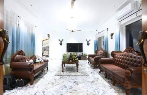 Chevella House | Poorna Farmhouse5BHKPoolJacuzziACLuxurious