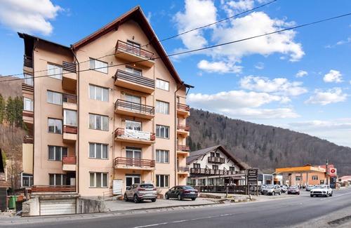 Sinaia Apartment | Pop Apartment