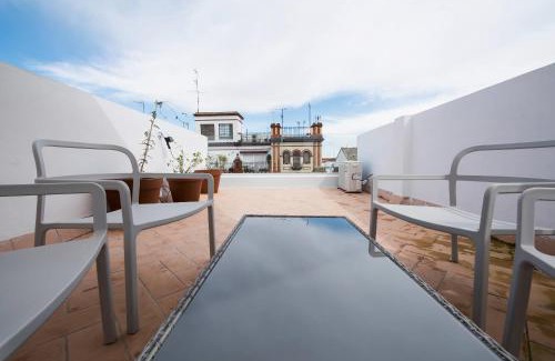 San Gil Apartment | Pop Art Feria luminoso dúplex con terraza privada
