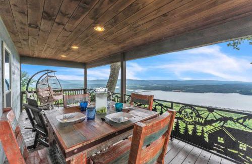 Bryant House | Pop & Granny's cabin with a fire pit hot tub & indoor pool