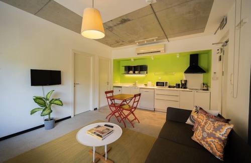 Ortakoy Apartment | PopArt Suite Eco-Friendly & Alexa smart home
