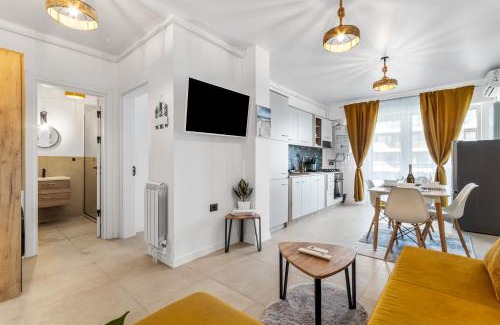 Mamaia-Sat Apartment | Popeye's SeaView in Odyssey Pool & Spa Resort