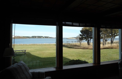 Phippsburg House | Popham Beachfront And Oceanfront Cottage