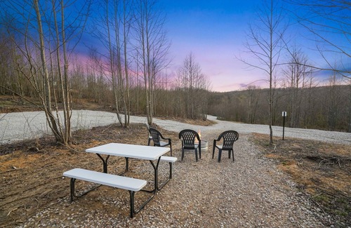 McArthur Apartment | Poplar RV Site #2 | Hocking Hills