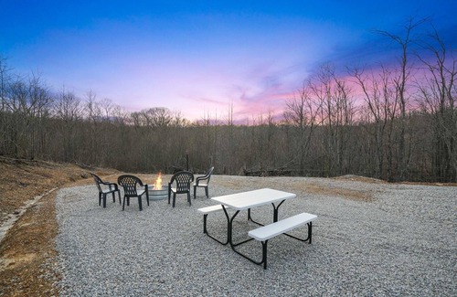 McArthur Apartment | Poplar RV Site #2 | Hocking Hills