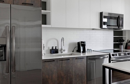 Southwest Apartment | PoplarHouse 1BD 11 - One Bedroom Apartment, Sleeps 2
